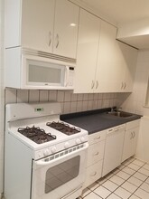 182 Lake Shore Rd in Boston, MA - Building Photo - Building Photo