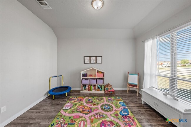 property at 5302 Lancaster Dr
