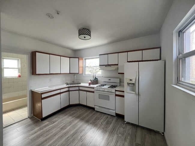 543 Ellsworth Ave, Unit Apt 1