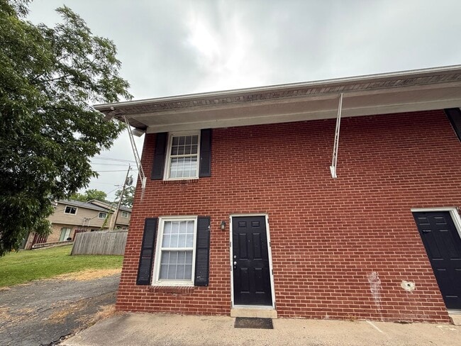 property at 1132 Montcalm St