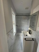 5 Woodale Ave, Unit 1 in Boston, MA - Building Photo - Building Photo