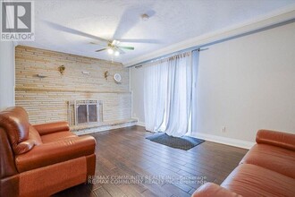 41 Conlins Rd in Toronto, ON - Building Photo - Building Photo