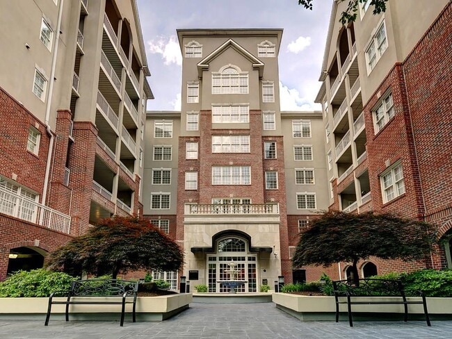 property at 50 Biscayne Dr NW