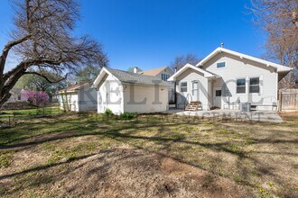 152 S Estelle St in Wichita, KS - Building Photo - Building Photo