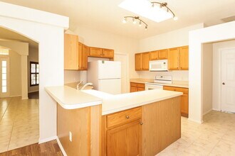 12262 Hollybush Terrace in Lakewood Ranch, FL - Building Photo - Building Photo