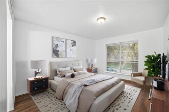 334 Valley Park Dr in Garland, TX - Building Photo - Building Photo