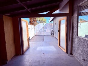 3111 Blossom Glen Dr in Henderson, NV - Building Photo - Building Photo