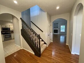 4690 S Elizabeth Dr in Springfield, MO - Building Photo - Building Photo