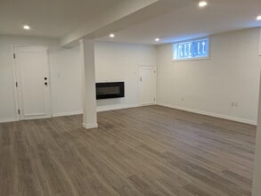 5 Dodson St in Hamilton, ON - Building Photo - Building Photo