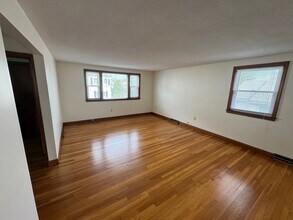25 King St in Watertown, MA - Building Photo - Building Photo