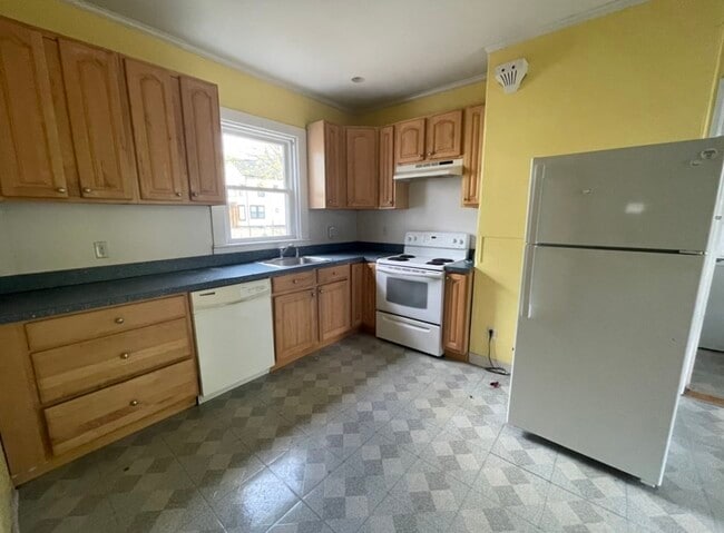 84 Walker St in Newton, MA - Building Photo - Building Photo