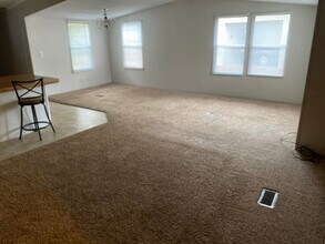 111 Ells Country Estates in Piedmont, SC - Foto de edificio - Building Photo