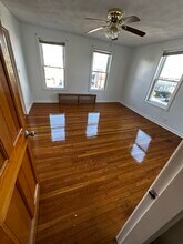 45 Highland Ave, Unit 2 in Everett, MA - Foto de edificio - Building Photo