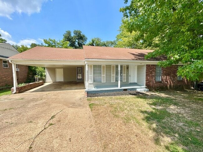 property at 4140 Crain Rd