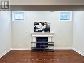 212 Olive Ave in Toronto, ON - Building Photo - Building Photo