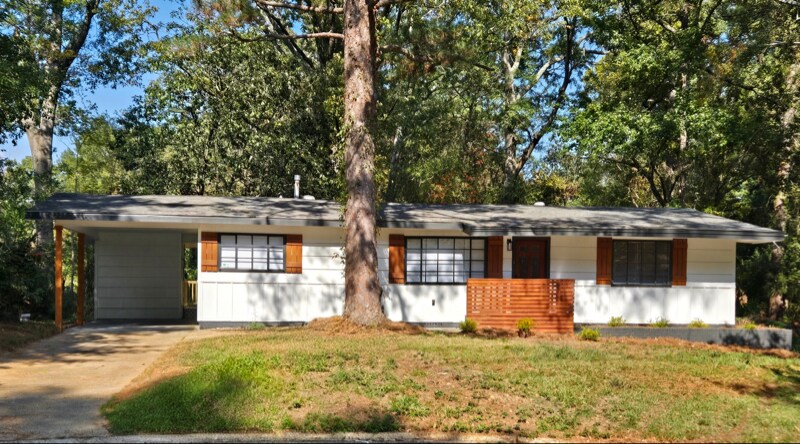 4352 Ridgewood Cir in Jackson, MS - Building Photo
