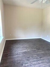 370 Livingstone Ln in League City, TX - Building Photo - Building Photo