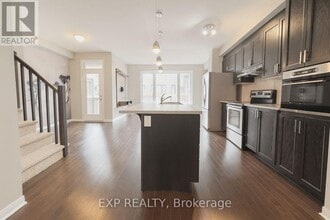 335 Nonius St in Ottawa, ON - Building Photo - Building Photo