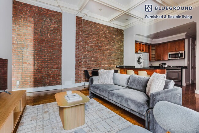 7 E 75th St in New York, NY - Building Photo - Building Photo