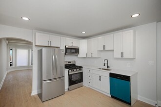 304 S Augusta Ave in Baltimore, MD - Building Photo - Building Photo