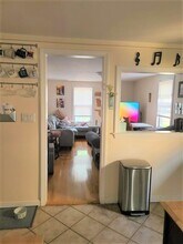5 Clyde St, Unit 1 in Somerville, MA - Building Photo - Building Photo
