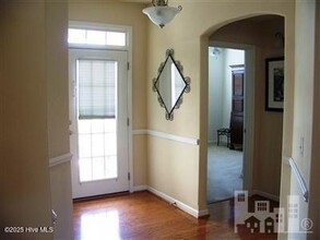 121 Mulberry Cir in Hampstead, NC - Foto de edificio - Building Photo