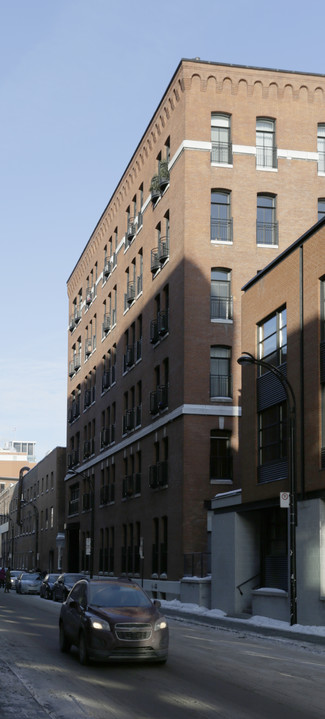 61 King in Montréal, QC - Building Photo