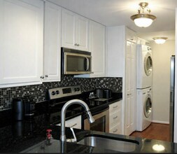6101 Edsall Rd, Unit 4 in Alexandria, VA - Building Photo - Building Photo