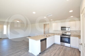 777 Silvercreek Ln in Casa Grande, AZ - Building Photo - Building Photo