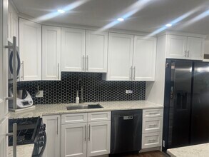 6540 W Irving Park Rd in Chicago, IL - Building Photo - Building Photo