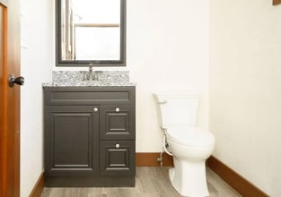 505 3rd Ave NE in Jamestown, ND - Building Photo - Building Photo