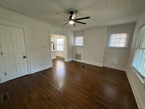 113 E Lane Ave in Columbus, OH - Building Photo - Building Photo