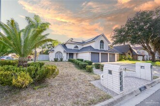 1901 Duke Ave in McAllen, TX - Building Photo - Building Photo