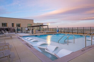 The Broadleaf in Aurora, CO - Building Photo