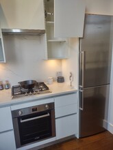 E. 44th St ,3rd Ave in New York, NY - Foto de edificio - Building Photo