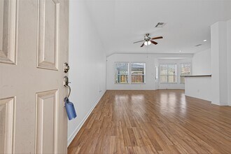 22522 Fosters Park Ct in Porter, TX - Building Photo - Building Photo