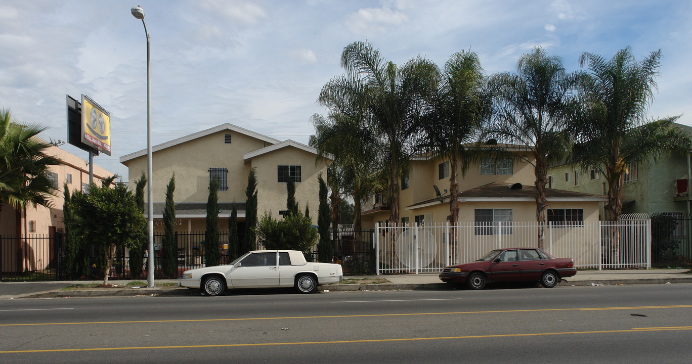 7818 Avalon Blvd in Los Angeles, CA - Building Photo