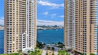 848 Brickell Key Dr in Miami, FL - Building Photo - Building Photo