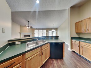 7705 Corsican Cir in Avon, IN - Foto de edificio - Building Photo