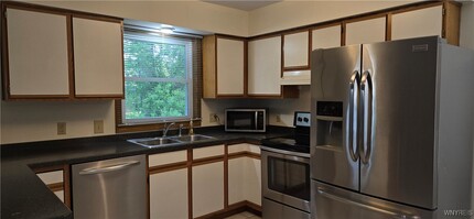 54 Kelly Ct in Lancaster, NY - Building Photo - Building Photo