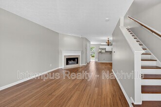 3271 Harpeth Springs Dr in Nashville, TN - Building Photo - Building Photo