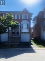 3480 Upper Middle Rd in Burlington, ON - Building Photo