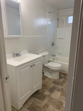 600 S Main St in North Syracuse, NY - Foto de edificio - Building Photo