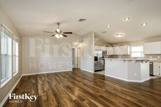 135 SW 31st Terrace in Cape Coral, FL - Building Photo - Building Photo