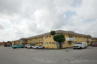 Okeechobee Villas in Hialeah, FL - Foto de edificio - Building Photo