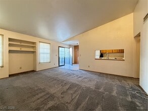 5080 Jeffreys St in Las Vegas, NV - Foto de edificio - Building Photo