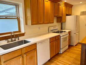 46 Auburndale Ave in Newton, MA - Building Photo - Building Photo