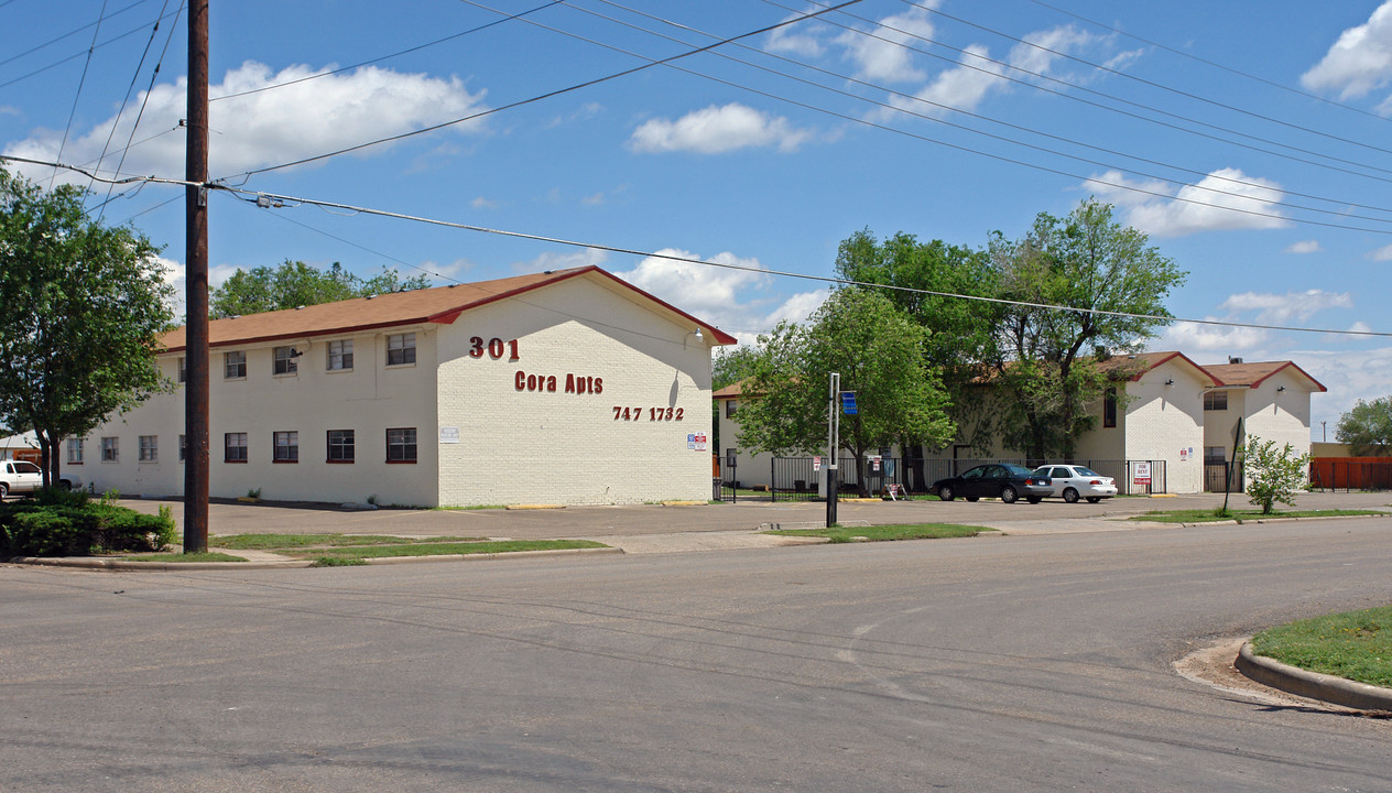 Cora Apartments in Lubbock, TX - Building Photo