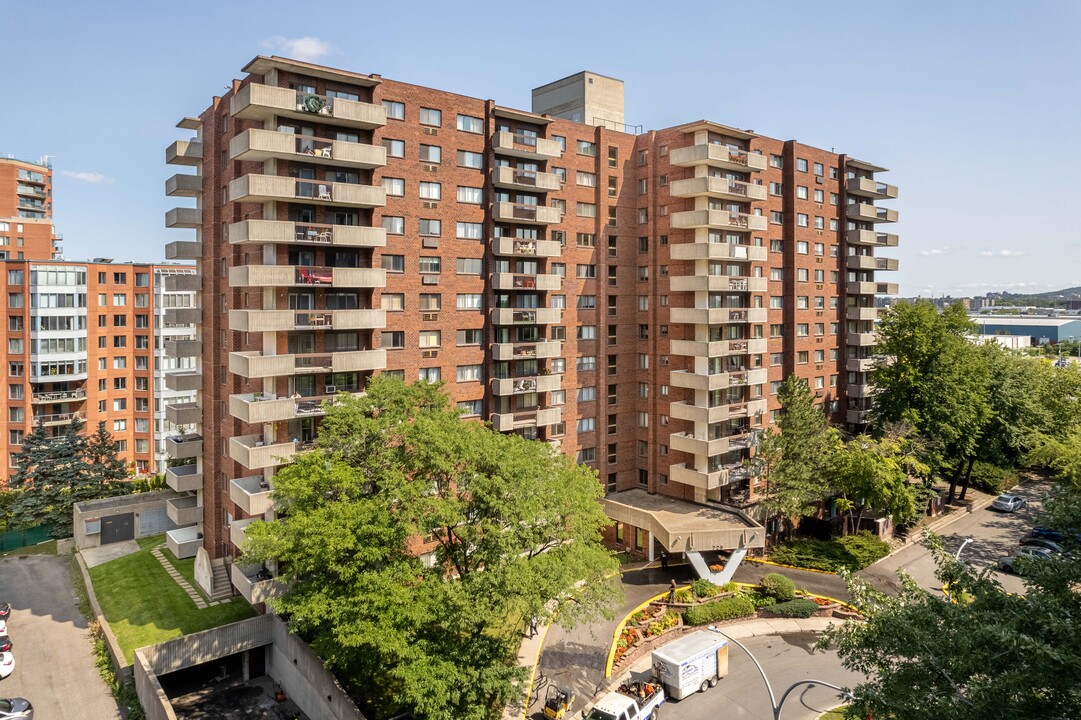 725 Fortier Pl in Montréal, QC - Building Photo