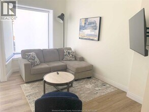 1233 University Ave W in Windsor, ON - Building Photo - Building Photo